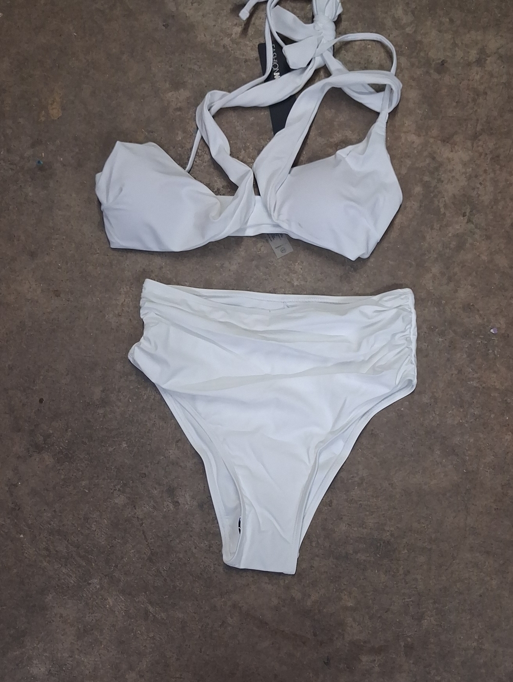 NWT Womens Fashion Nova 2 Piece White Bikini, Crisscross Halter Top